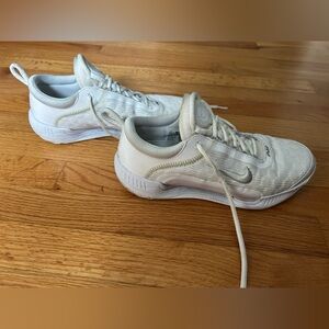 Nike Court Air Zoom White/Light Gray Tennis Sneakers